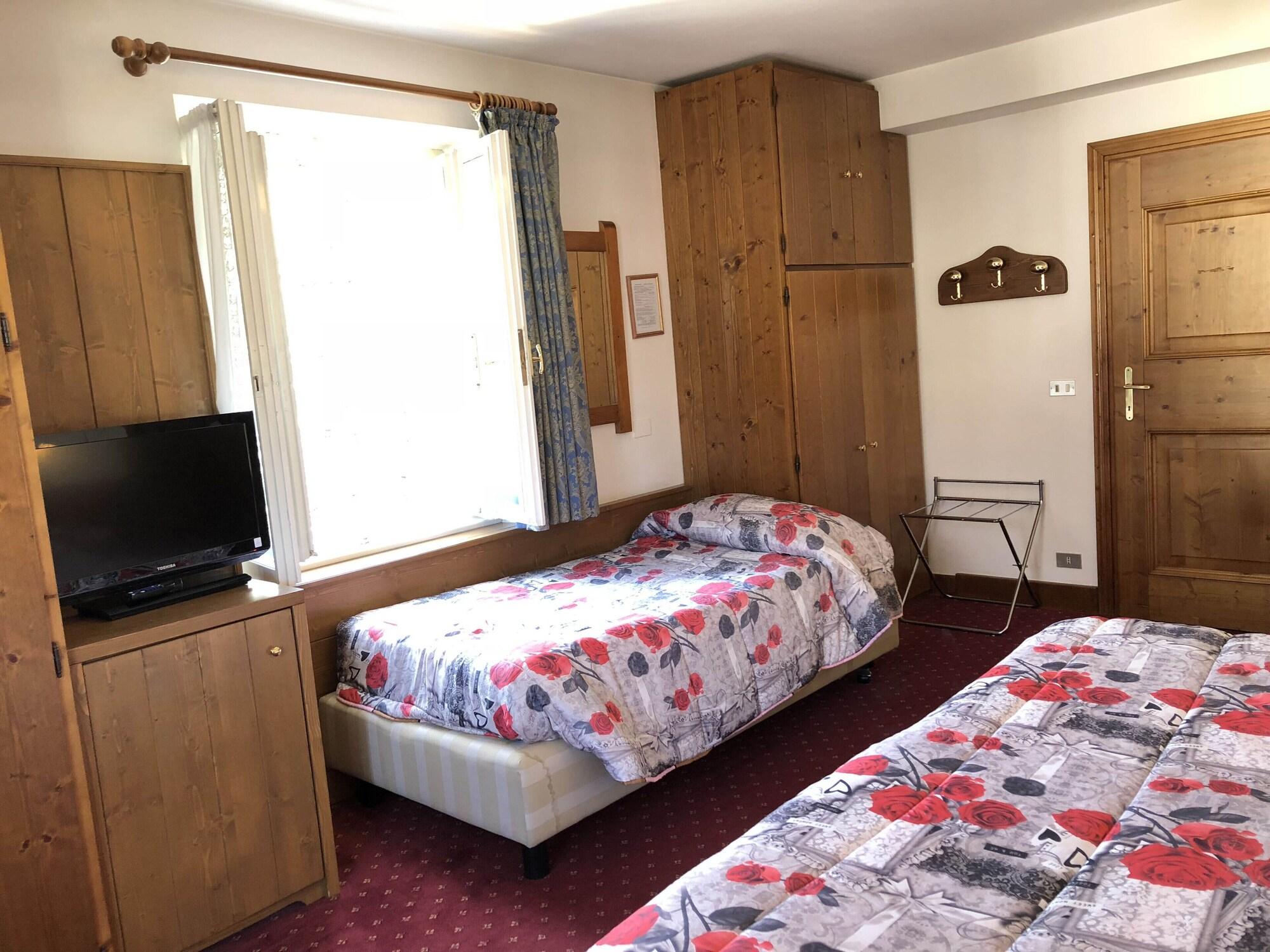 Hotel Majoni Cortina dʼAmpezzo Esterno foto