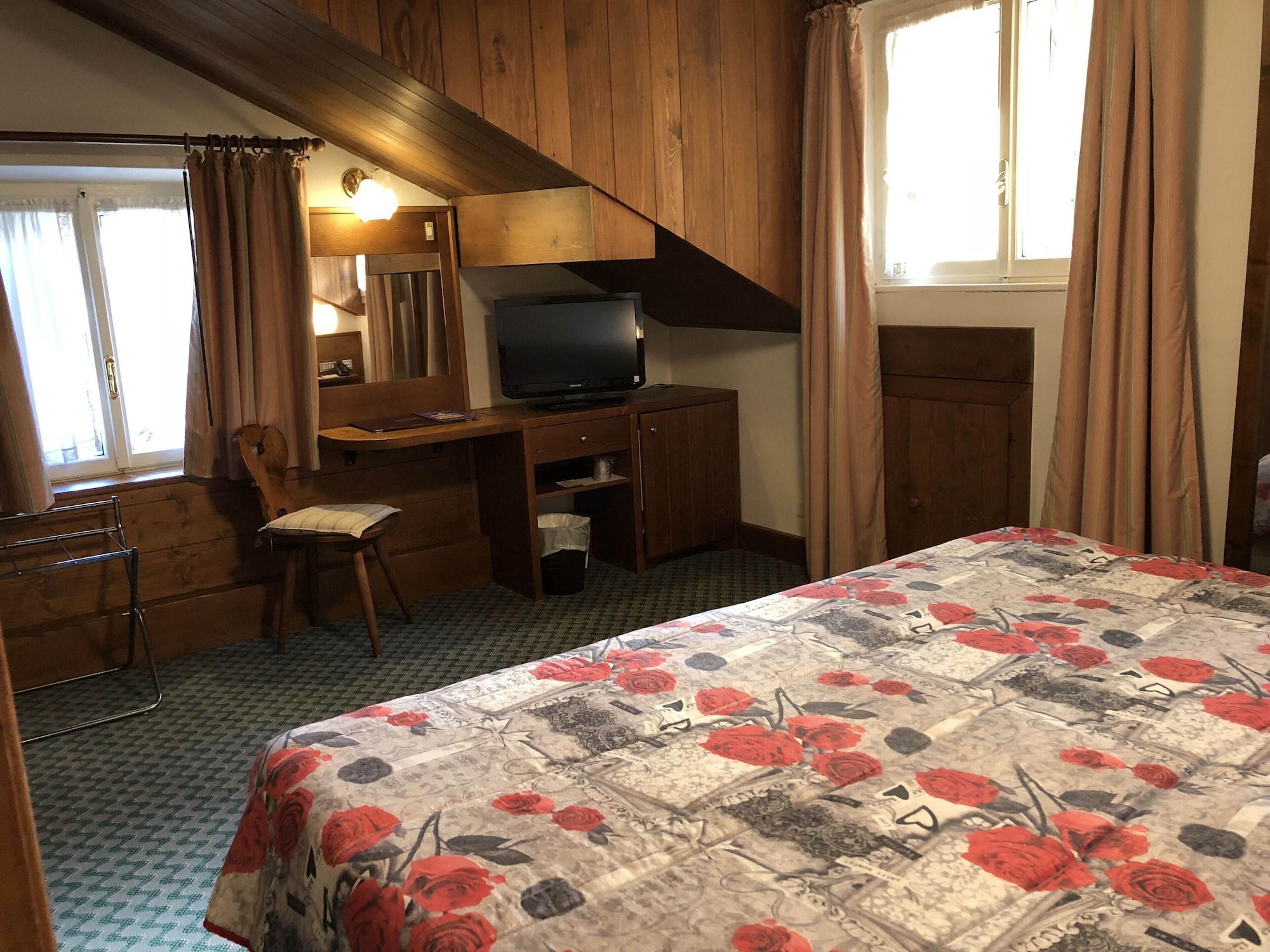 Hotel Majoni Cortina dʼAmpezzo Esterno foto