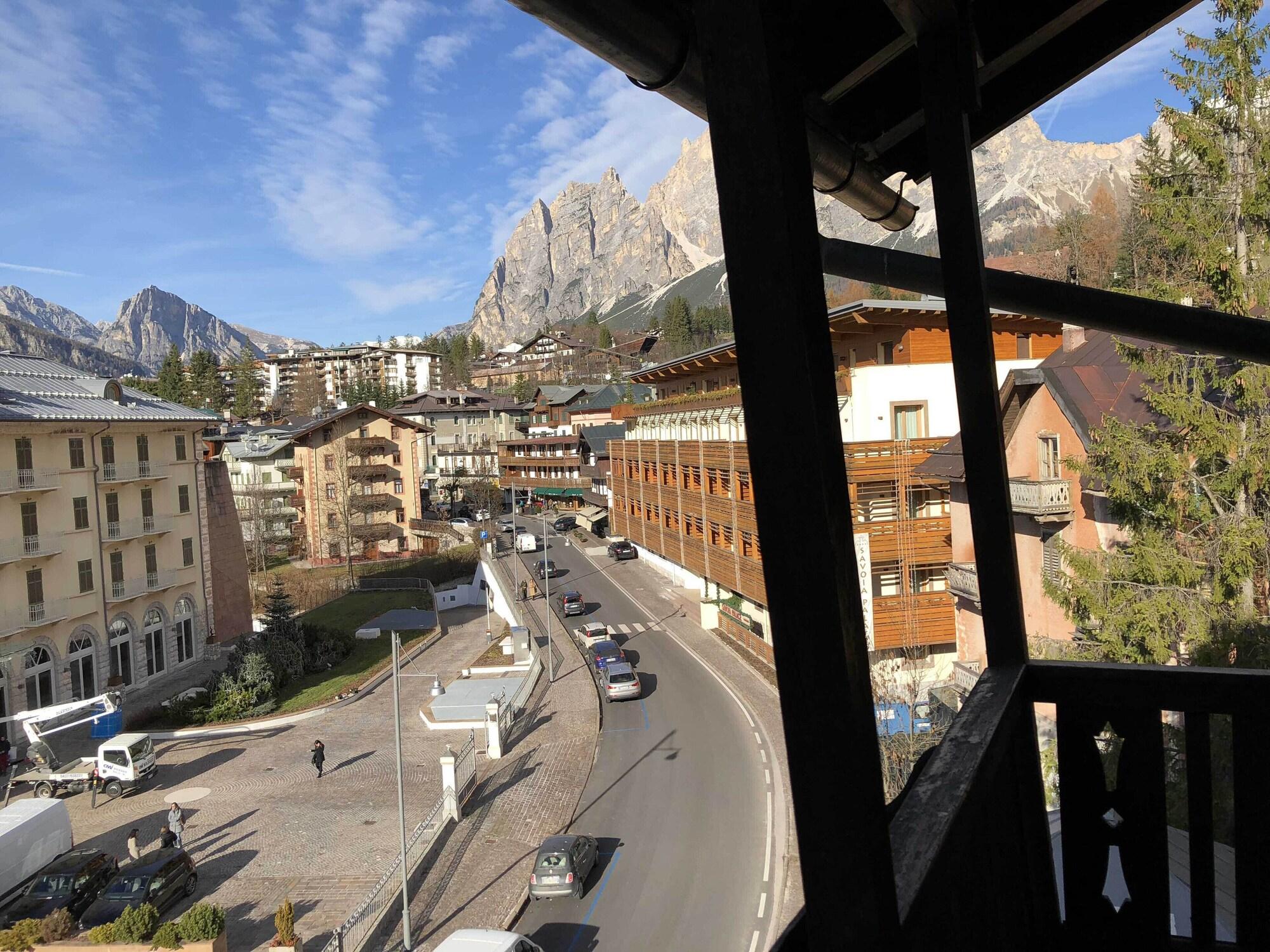 Hotel Majoni Cortina dʼAmpezzo Esterno foto