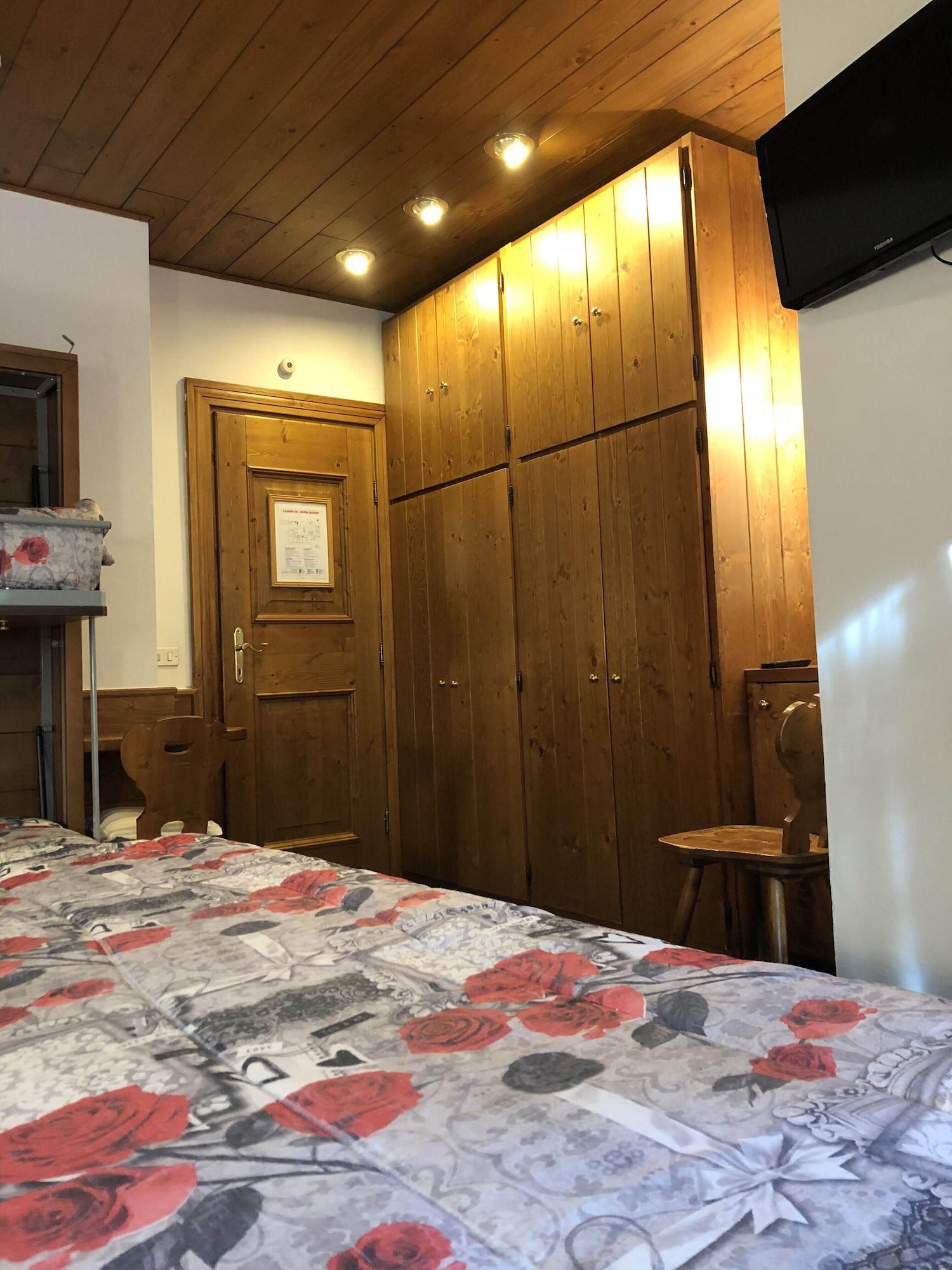 Hotel Majoni Cortina dʼAmpezzo Esterno foto