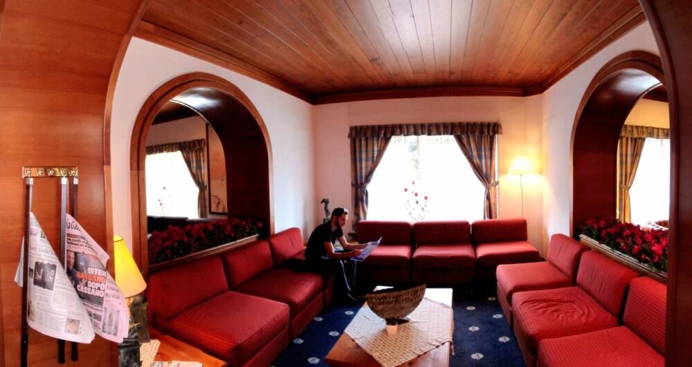 Hotel Majoni Cortina dʼAmpezzo Esterno foto