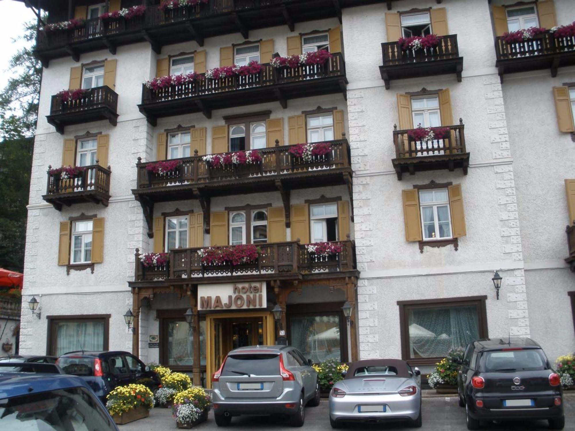 Hotel Majoni Cortina dʼAmpezzo Esterno foto