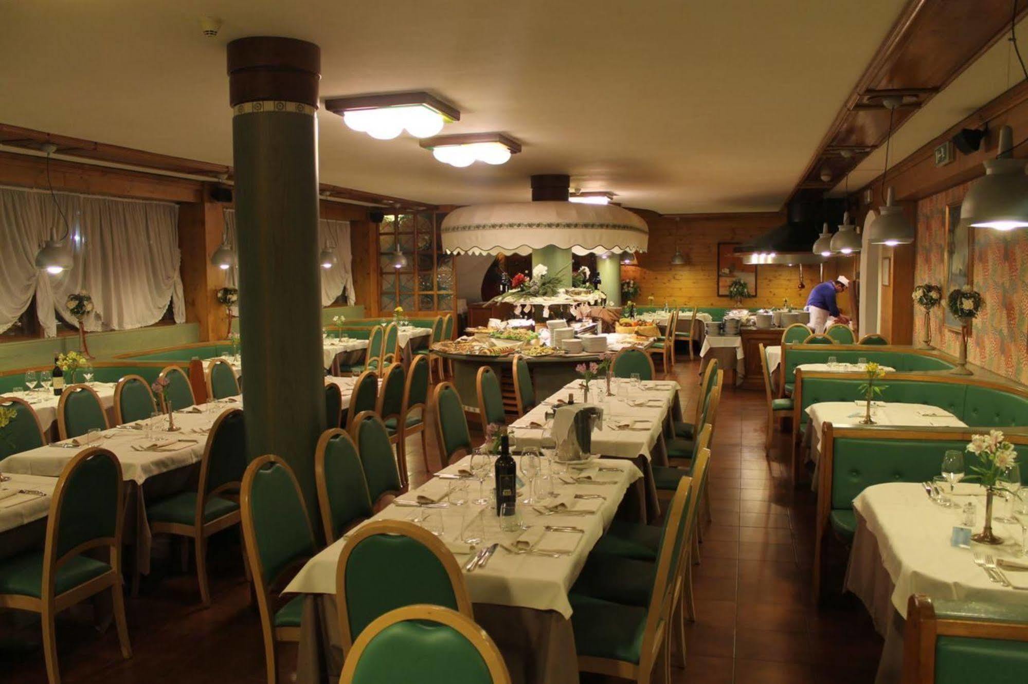 Hotel Majoni Cortina dʼAmpezzo Esterno foto