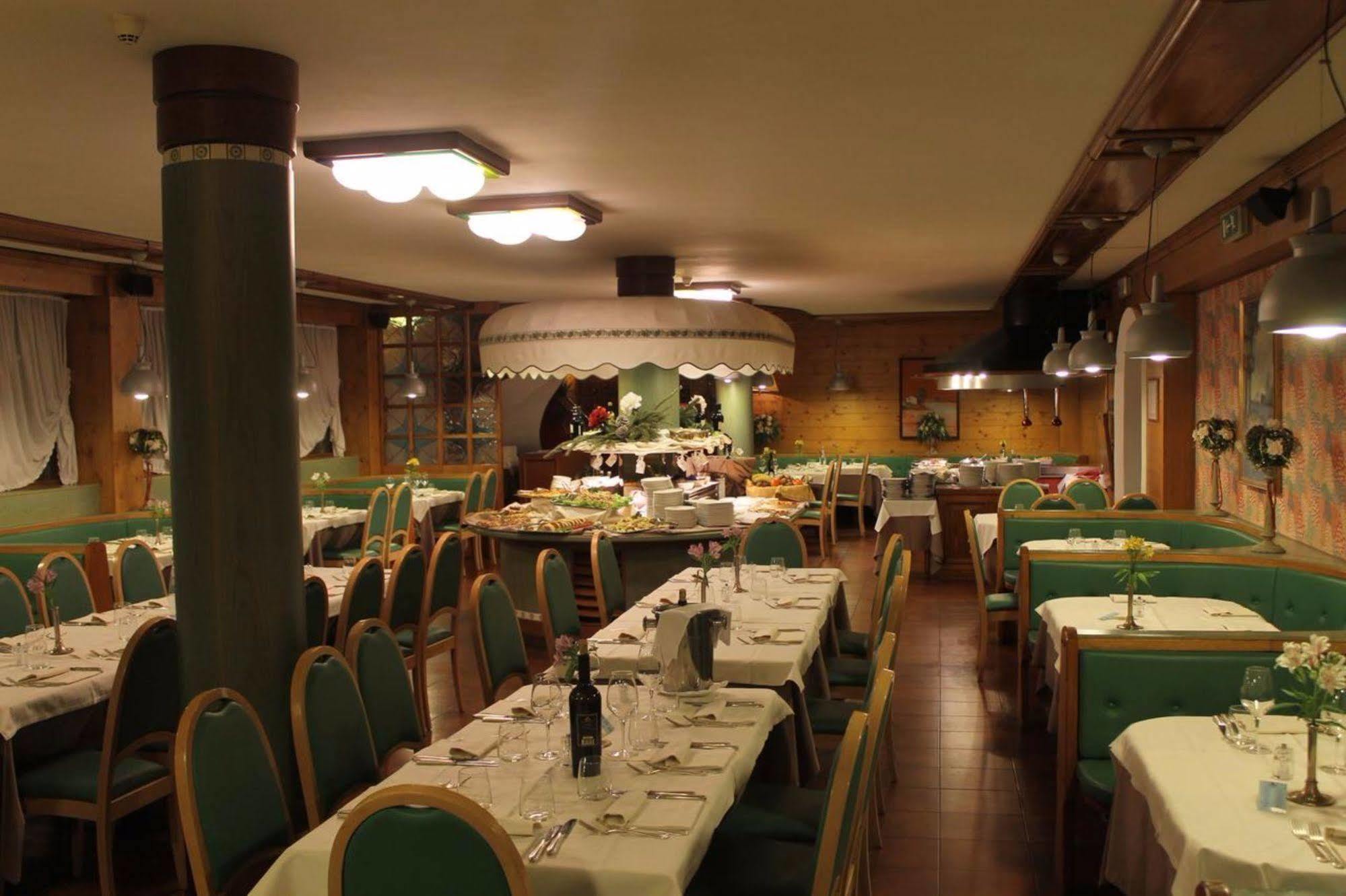 Hotel Majoni Cortina dʼAmpezzo Esterno foto